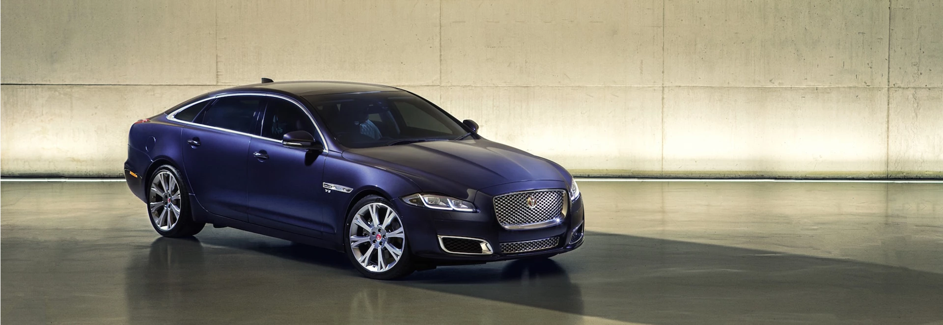 Top 3 Luxury Saloons compared